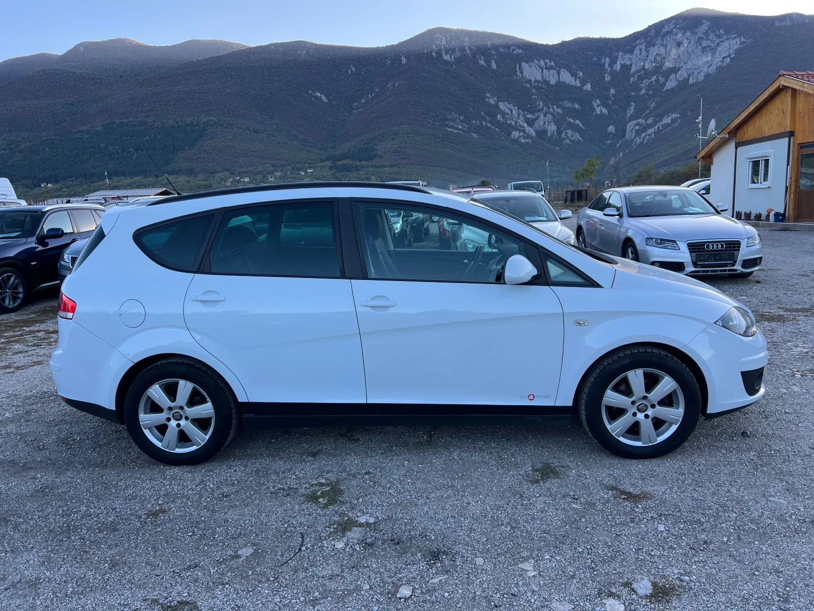 Seat Altea 1.6 TDI 90 к.с - изображение 6