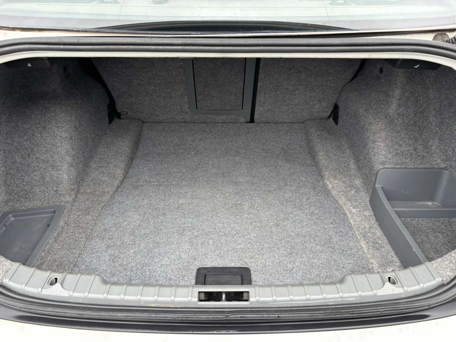 BMW 335  Swiss 335i Individual xDrive  | Mobile.bg � ����������� 14