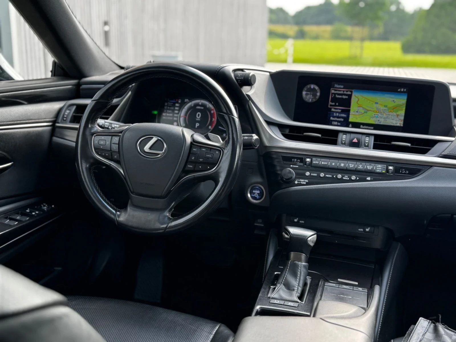 Lexus ES 300 Business edition  - изображение 9