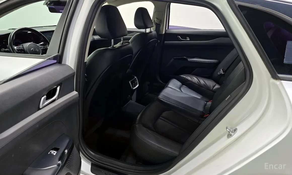 Kia K5 2.0 LPG * НАЙ-ДОБРА ЦЕНА В БЪЛГАРИЯ*  - изображение 9
