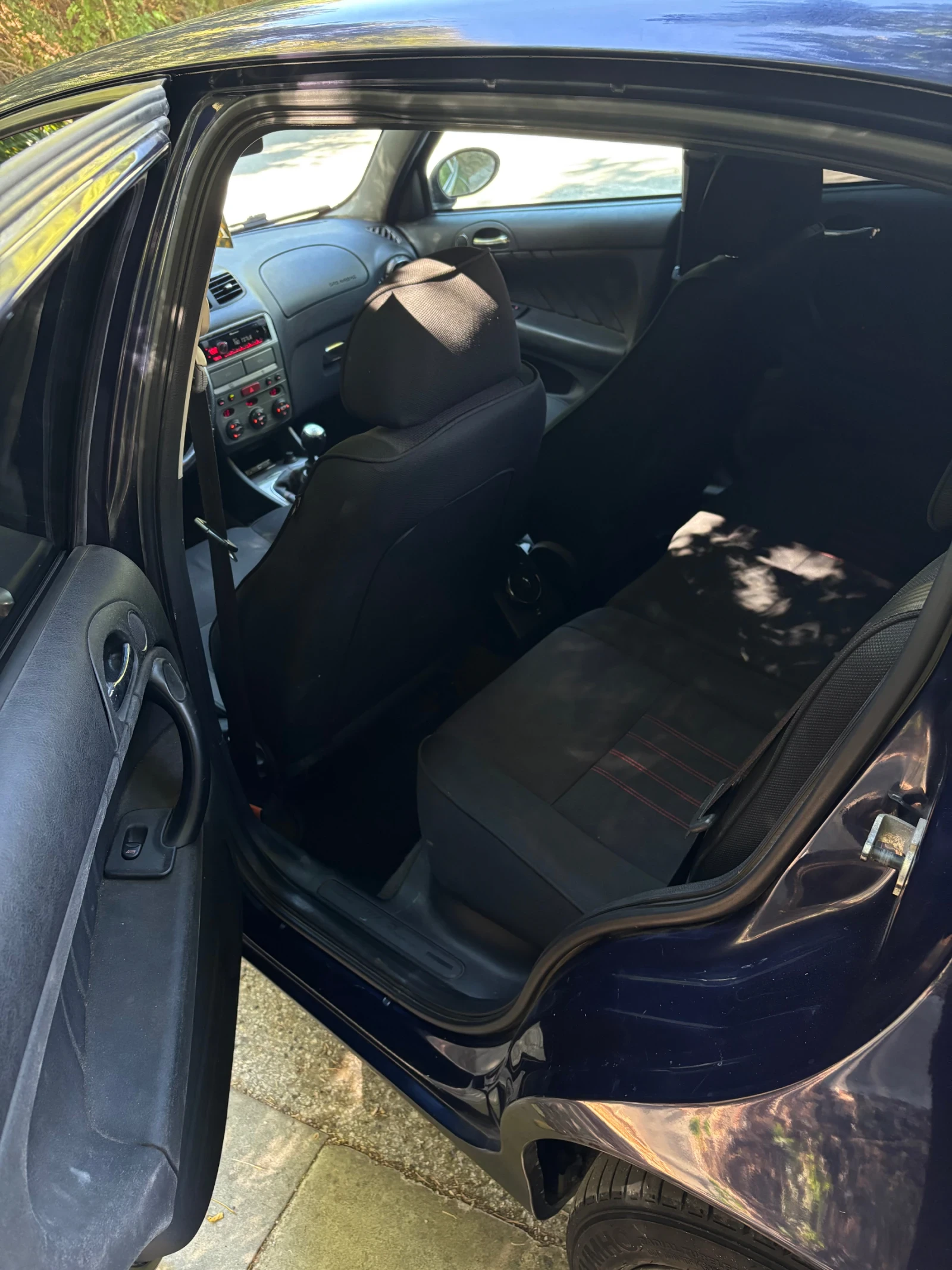Alfa Romeo 147 1.9 jtd Q2 - изображение 6