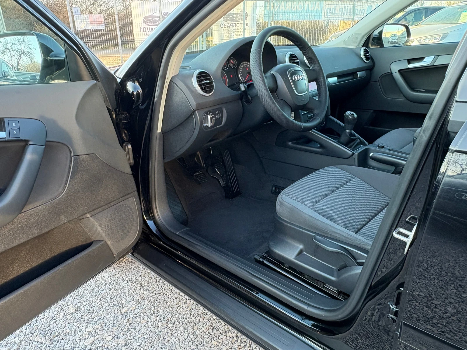 Audi A3 1.6 TDI - 105��. | Mobile.bg � ����������� 13