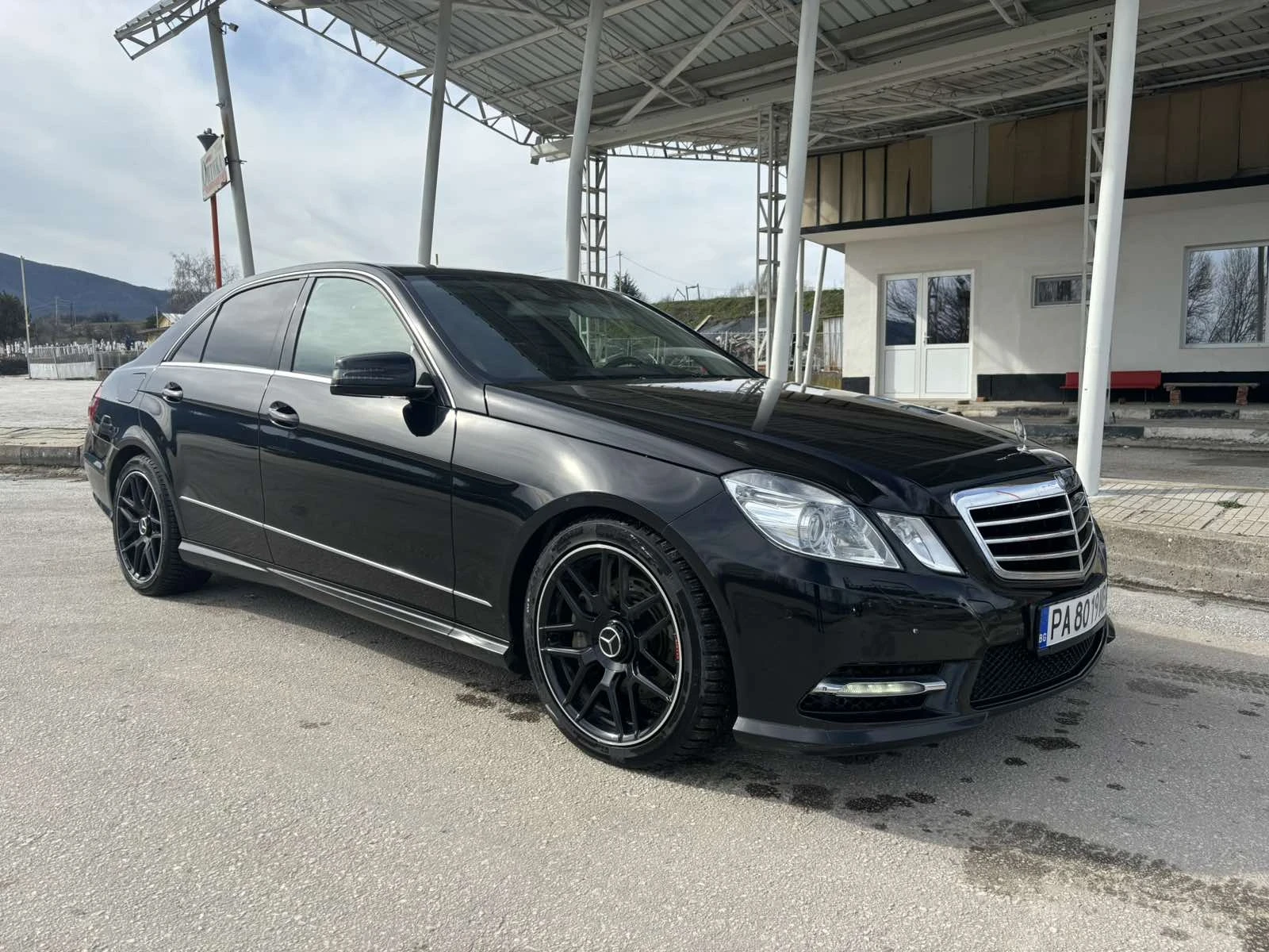 Mercedes-Benz E 350  - изображение 3