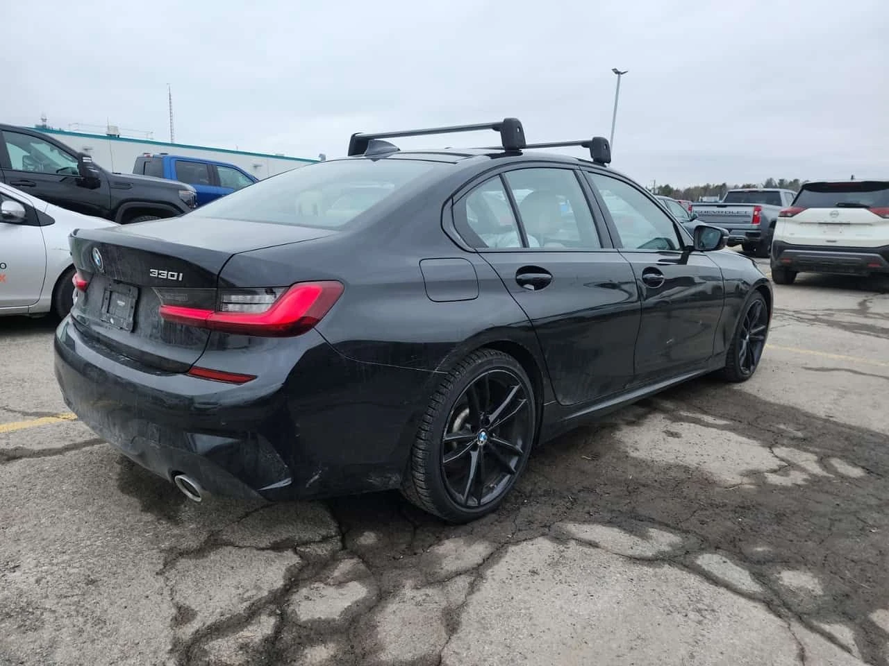 BMW 330  XDRIVE / M ПАКЕТ / 2 КЛЮЧА , снимка 3 - Автомобили и джипове - 54072392