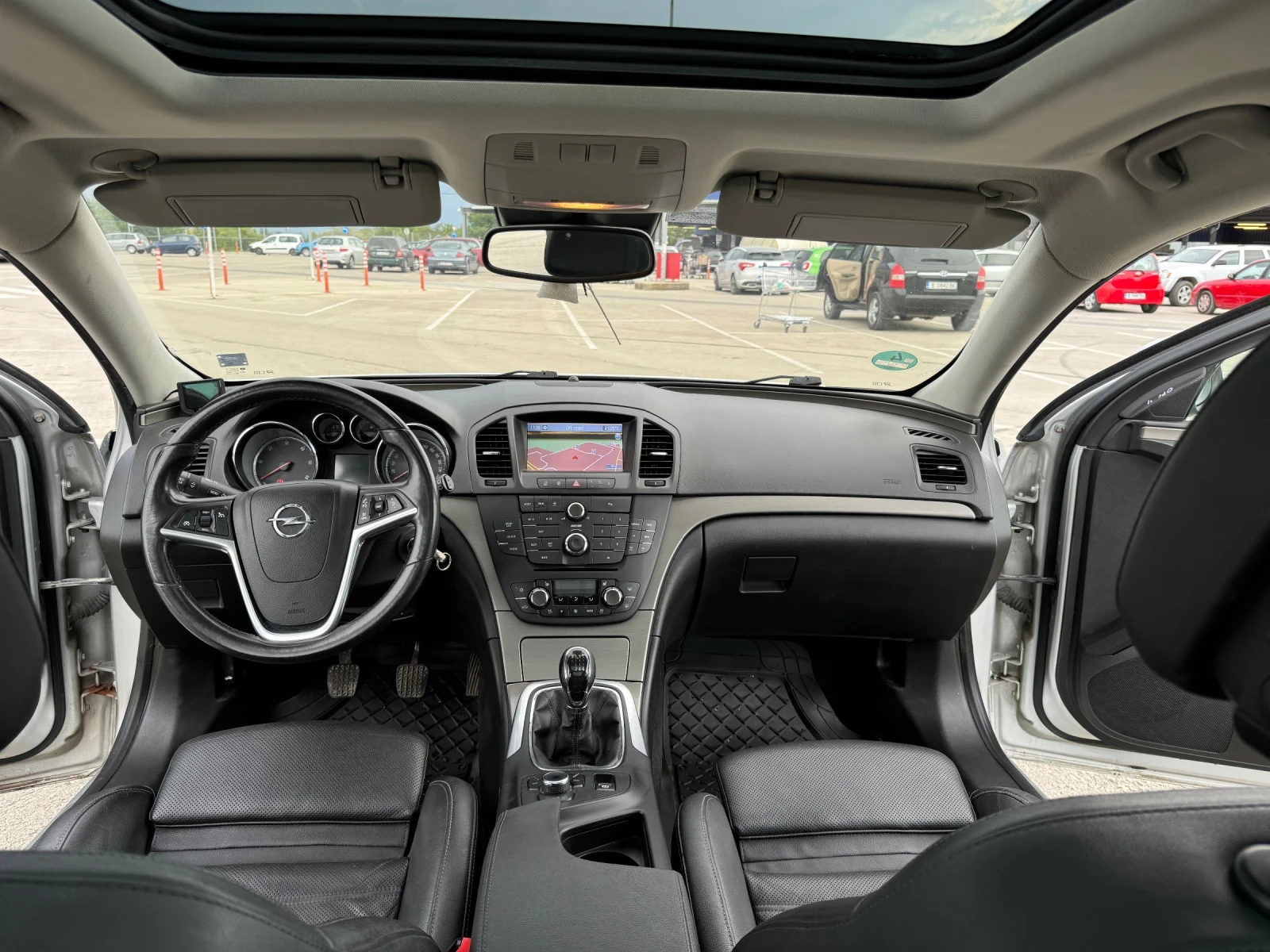 Opel Insignia 2.0 CDTI, снимка 7 - Автомобили и джипове - 54092276