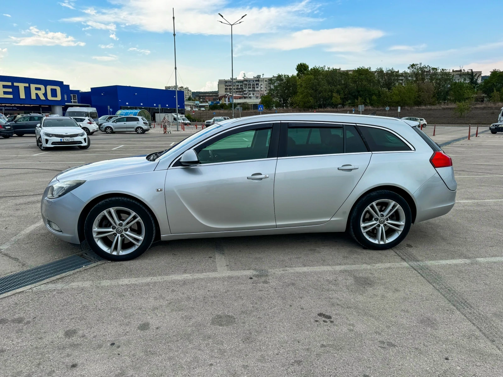 Opel Insignia 2.0 CDTI, снимка 3 - Автомобили и джипове - 54092276