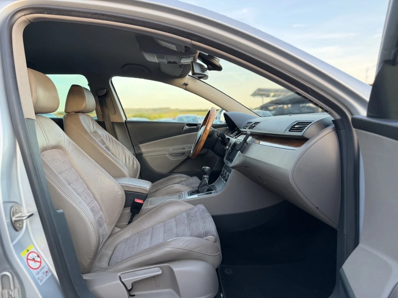 VW Passat 2.0TDI 4x4 NAVI, снимка 14 - Автомобили и джипове - 54317209