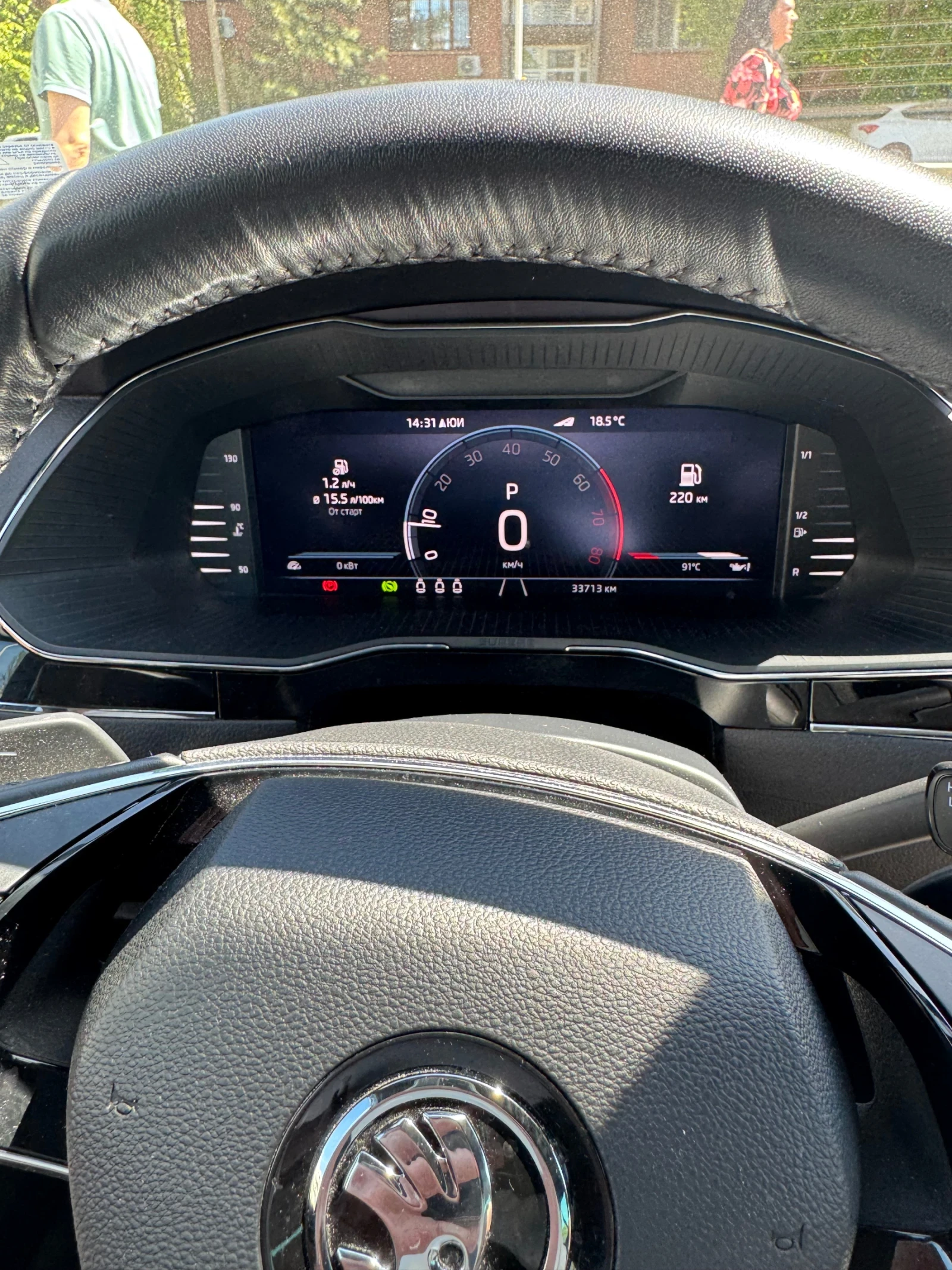 Skoda Superb Комби, снимка 8 - Автомобили и джипове - 54333065