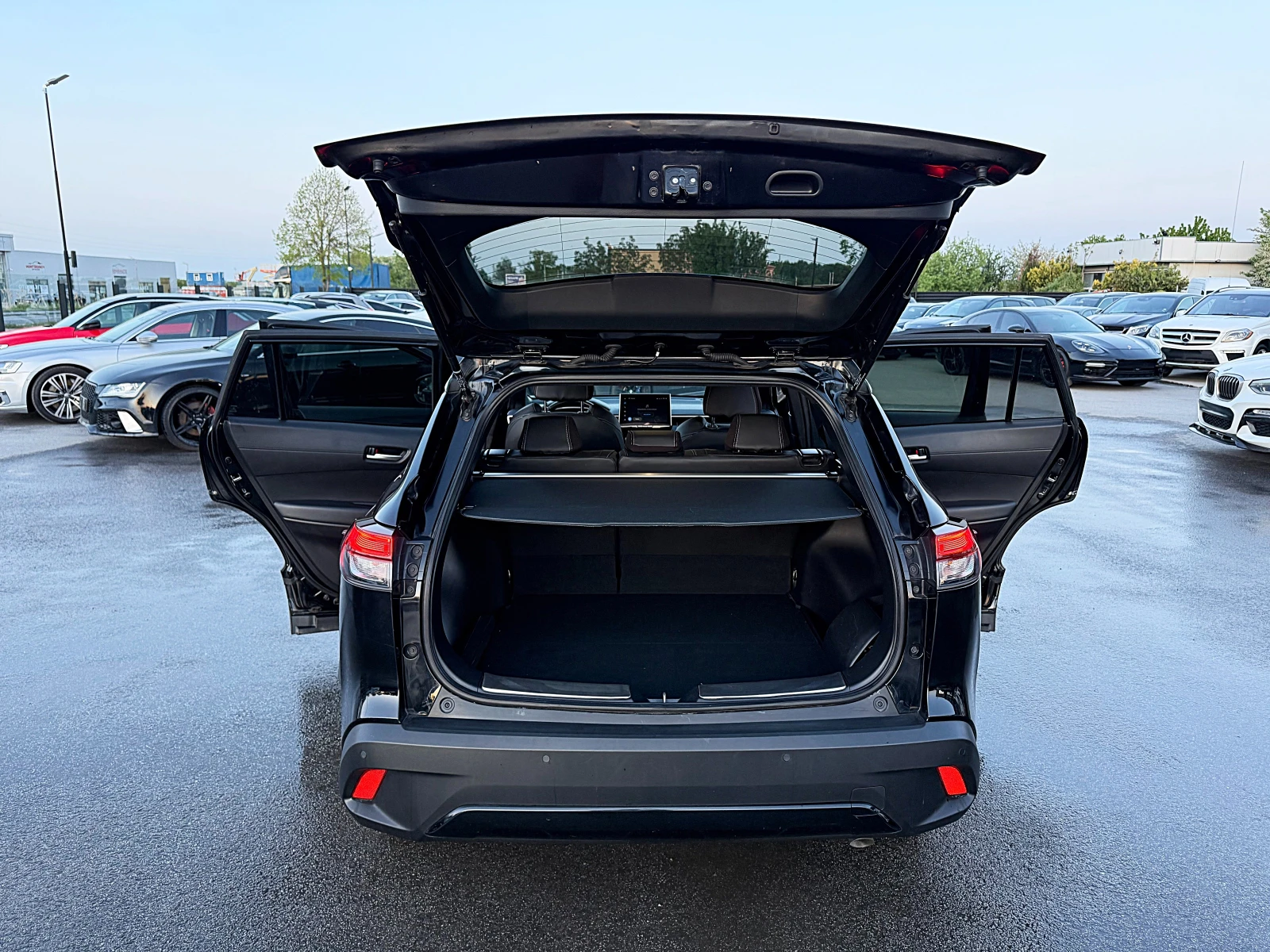 Toyota Corolla Cross 2.0Hybrid-4x4-Navi-Led-Bixenon-Kamera-����������-! | Mobile.bg � ����������� 15