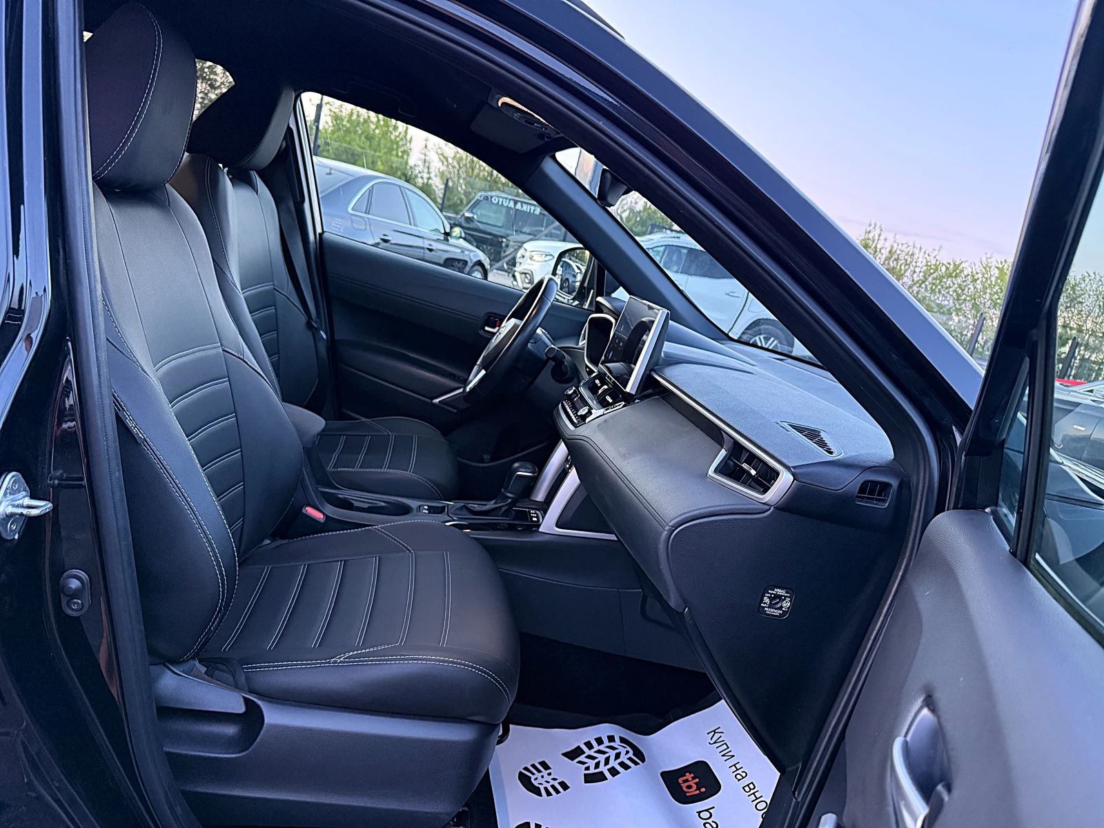 Toyota Corolla Cross 2.0Hybrid-4x4-Navi-Led-Bixenon-Kamera-����������-! | Mobile.bg � ����������� 12