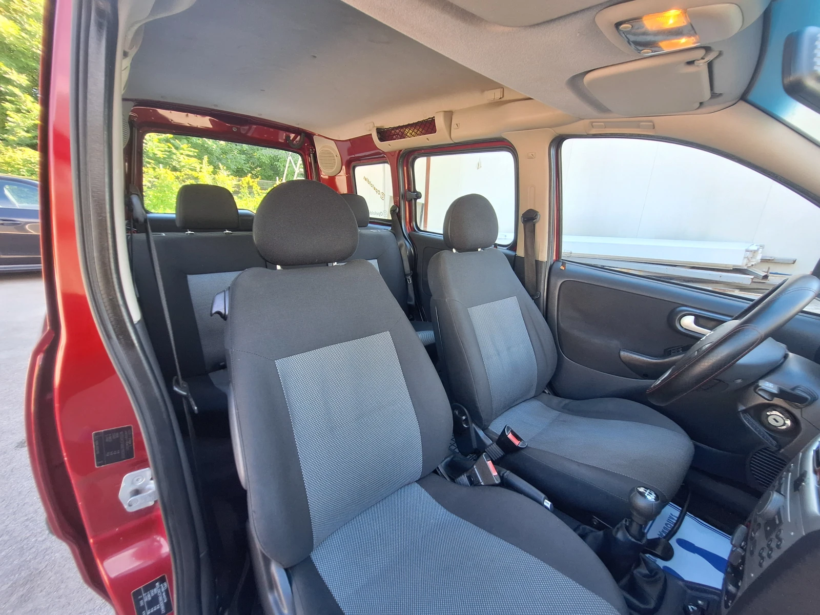 Opel Combo 1.6 CNG ФАБРИЧЕН МЕТАН , ТОП ТЕХНИЧЕСКО СЪСТОЯНИЕ , снимка 11 - Автомобили и джипове - 54946400