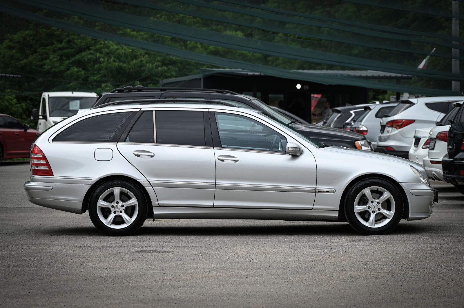 Mercedes-Benz C 220 AVANTGARDE / Ръчка, снимка 6 - Автомобили и джипове - 55142606