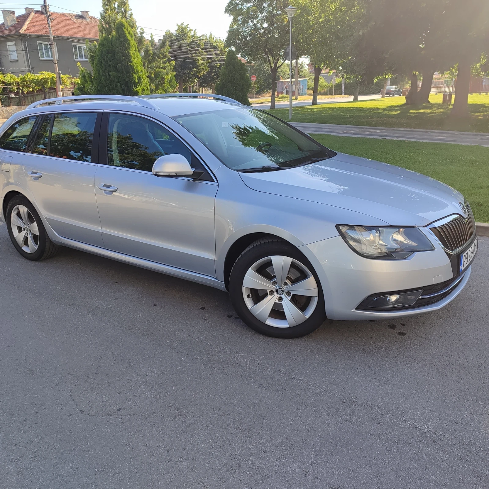 Skoda Superb, снимка 3 - Автомобили и джипове - 55304208