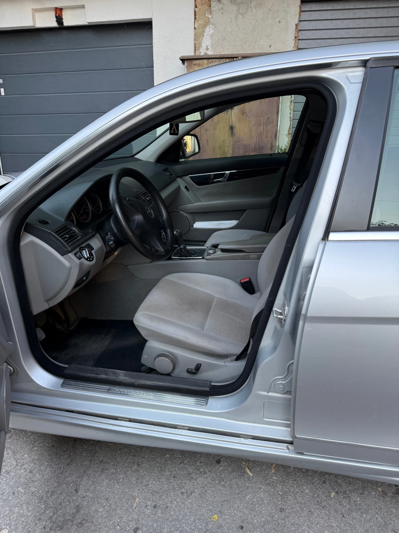 Mercedes-Benz C 220 220CDI, снимка 7 - Автомобили и джипове - 55545029