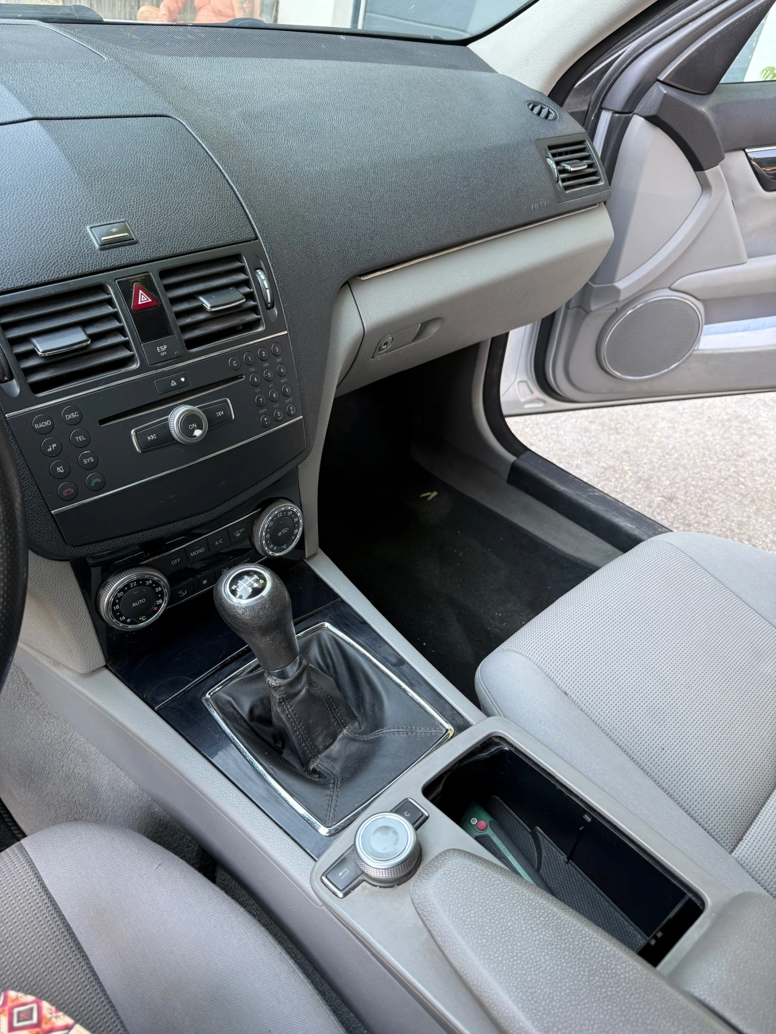 Mercedes-Benz C 220 220CDI, снимка 10 - Автомобили и джипове - 55545029