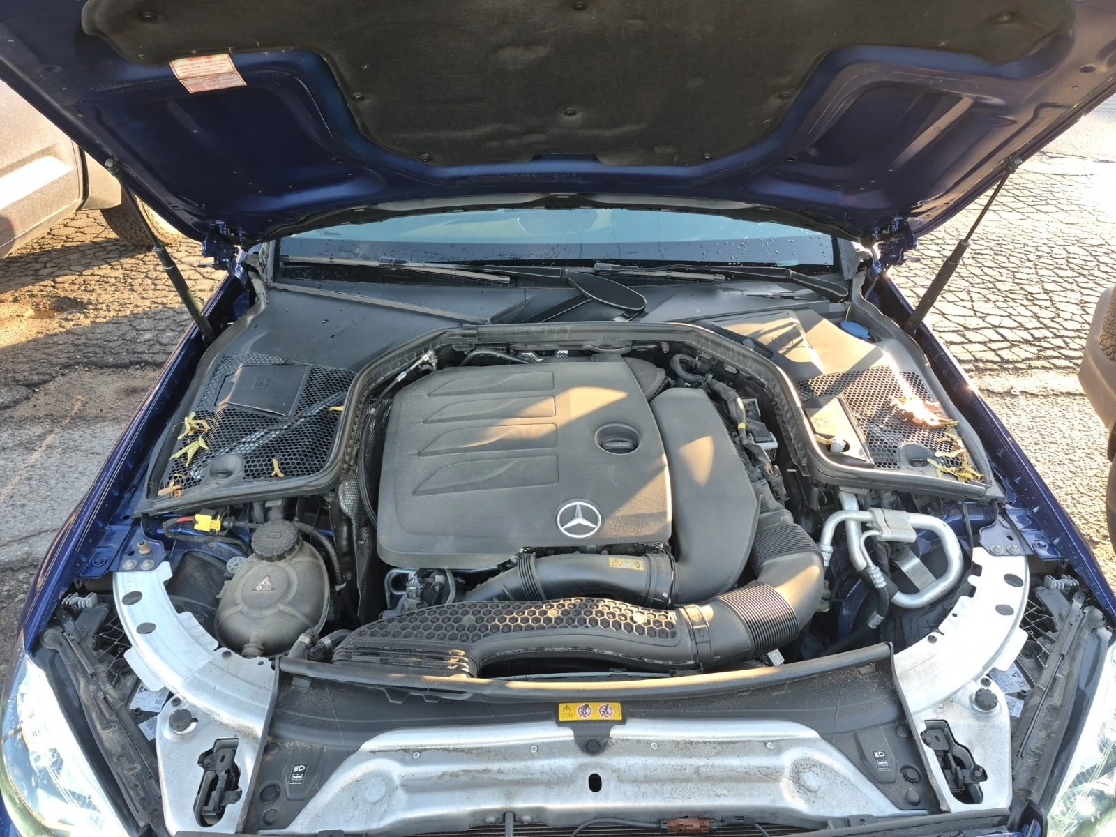 Mercedes-Benz C 300 * AMG Line * Multibeam * CARFAX * Без инциденти * , снимка 15 - Автомобили и джипове - 56027443
