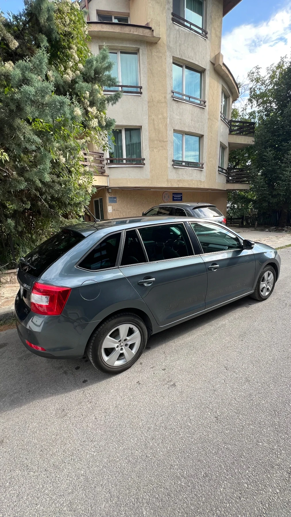 Skoda Rapid, снимка 4 - Автомобили и джипове - 56061008
