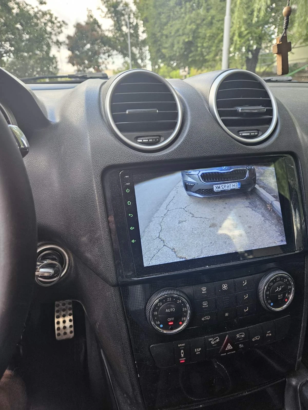 Mercedes-Benz 320, снимка 4 - Автомобили и джипове - 56376344