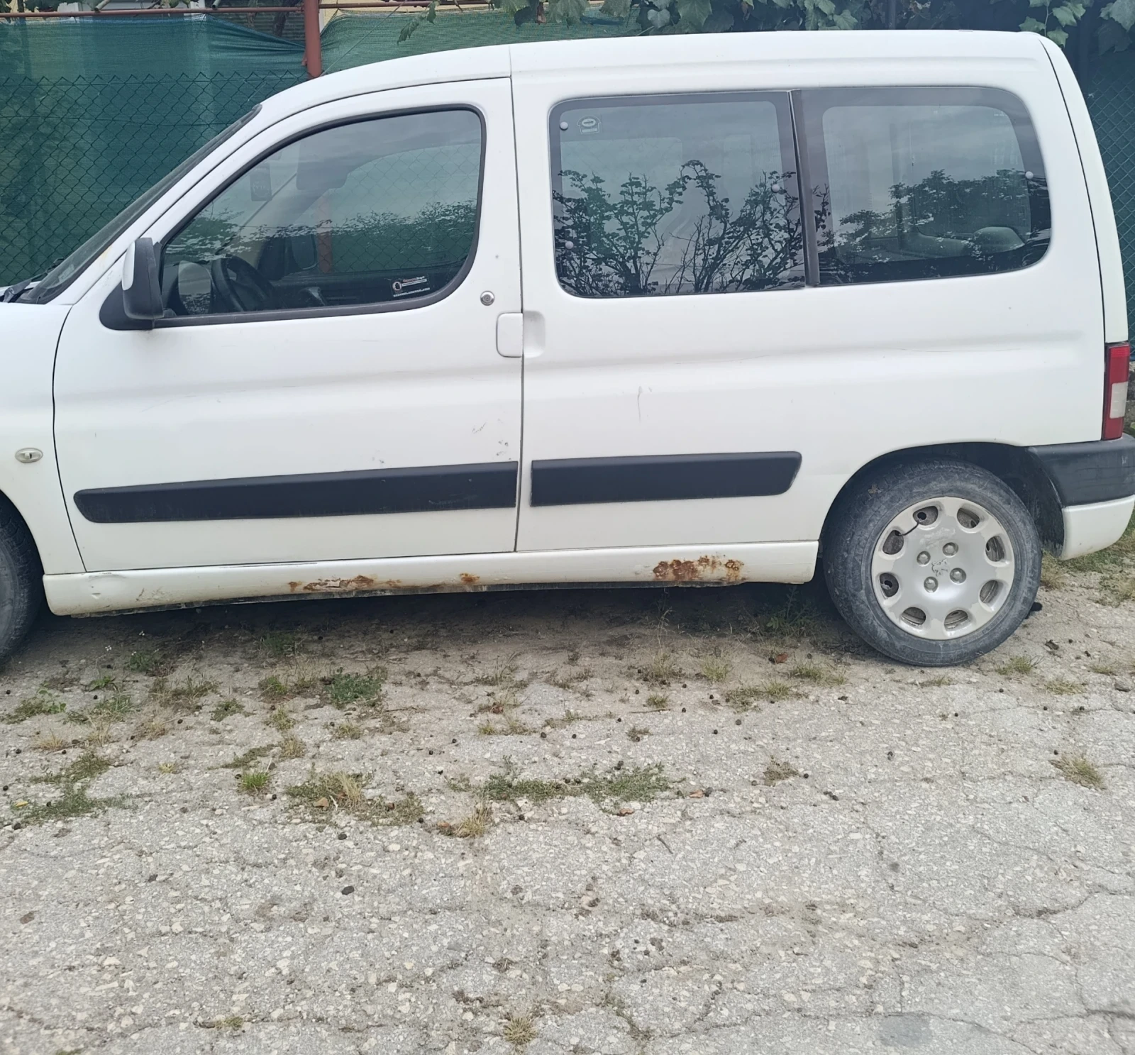 Peugeot Partner, снимка 2 - Автомобили и джипове - 56394787