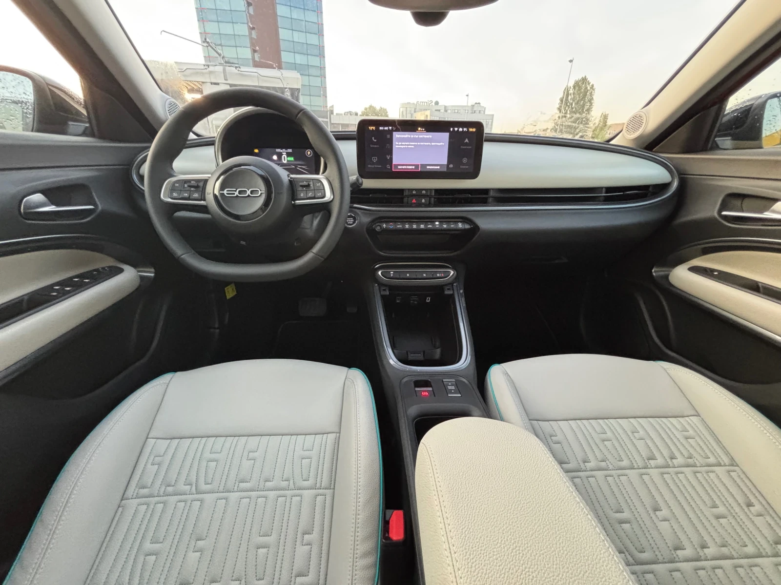 Fiat 600e 54kWh La Prima II, снимка 11 - Автомобили и джипове - 56410948