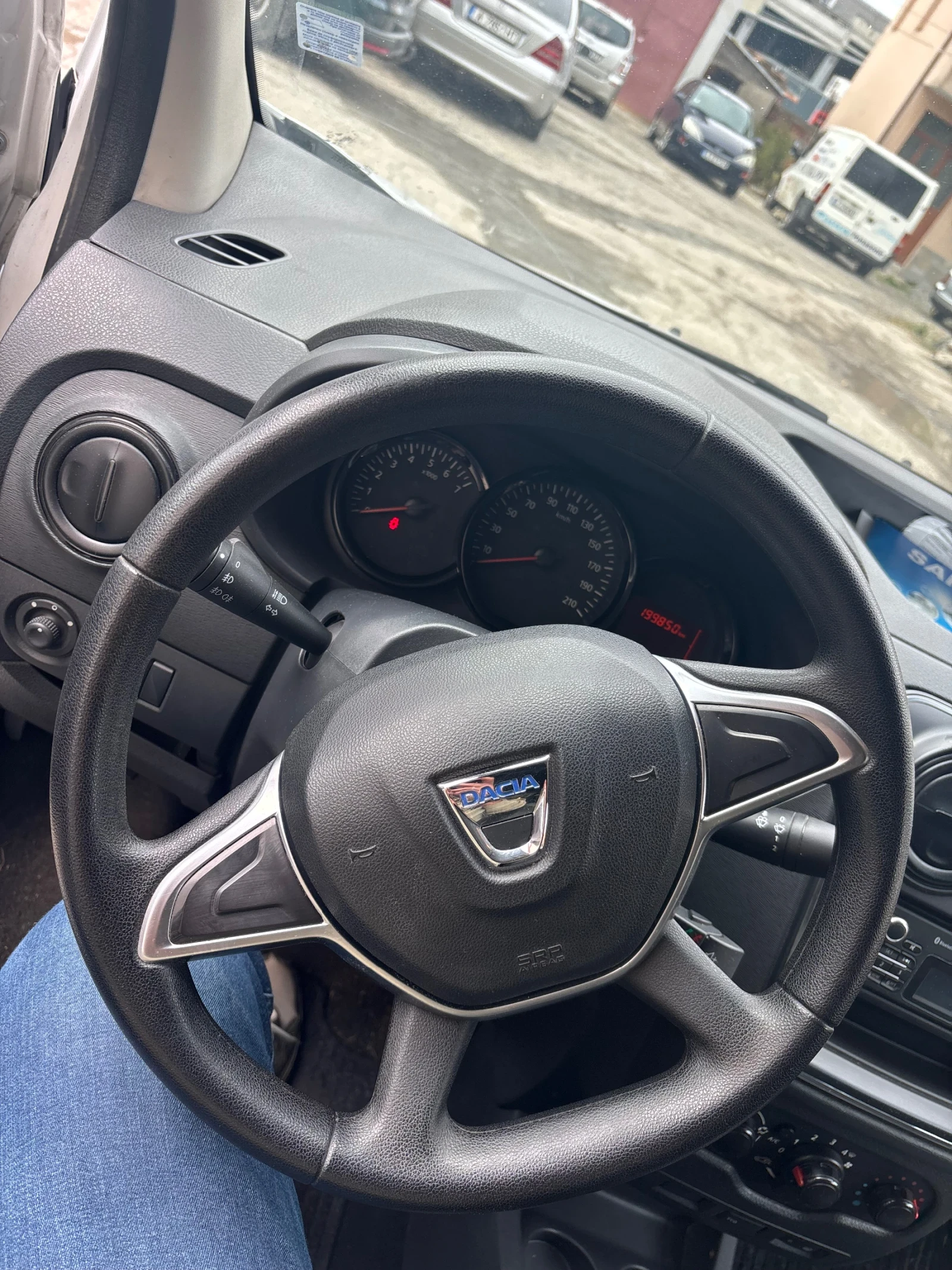 Dacia Dokker, снимка 8 - Автомобили и джипове - 56475719