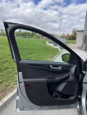 Ford Kuga 2.5I ST-LINE X/ Plug-in Hybrid , снимка 10