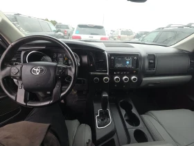Toyota Sequoia 5.7* V8* ПОДГРЕВ* КАМЕРА* КЕЙЛЕС* , снимка 8