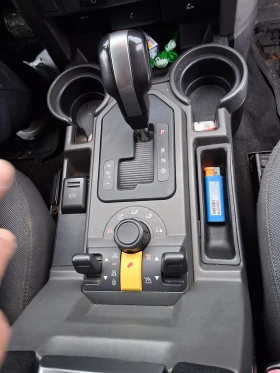 Land Rover Discovery, снимка 14 - Автомобили и джипове - 53607545