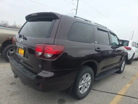 Toyota Sequoia 5.7* V8* ПОДГРЕВ* КАМЕРА* КЕЙЛЕС*  | Auto.bg — изображение 2