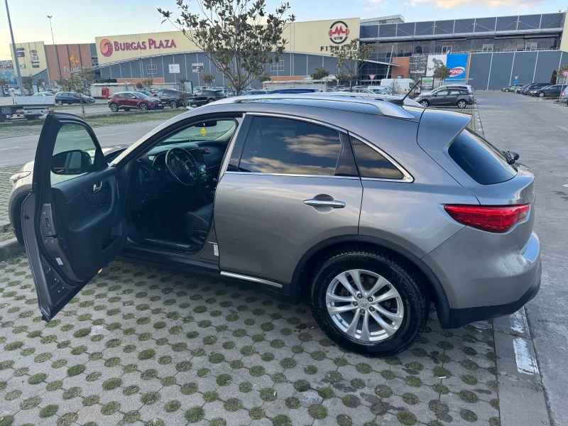 Infiniti Fx 35 LPG / Каско, снимка 7 - Автомобили и джипове - 48909819