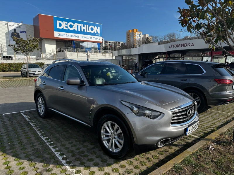 Infiniti Fx 35 LPG / Каско, снимка 1 - Автомобили и джипове - 48909819