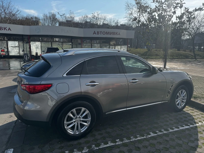 Infiniti Fx 35 LPG / Каско, снимка 6 - Автомобили и джипове - 48909819