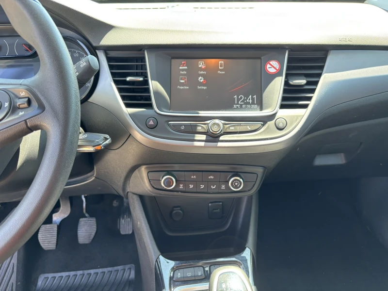 Opel Crossland X 1.2 110 hp, снимка 10 - Автомобили и джипове - 51194830