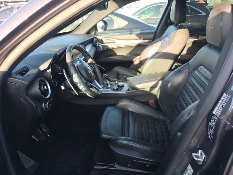 Alfa Romeo Stelvio Ti Sport* Harman/Kardon* Пано* Подгрев, снимка 7 - Автомобили и джипове - 52317610