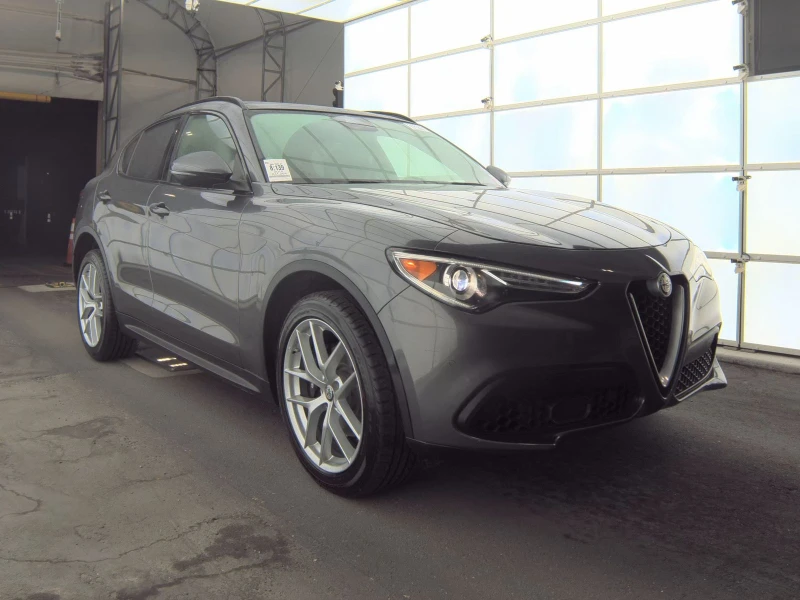 Alfa Romeo Stelvio Ti Sport* Harman/Kardon* Пано* Подгрев, снимка 3 - Автомобили и джипове - 52317610