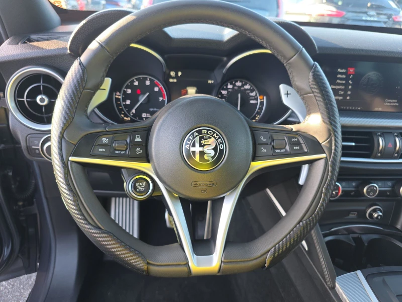 Alfa Romeo Stelvio Ti Sport* Harman/Kardon* Пано* Подгрев, снимка 10 - Автомобили и джипове - 52317610