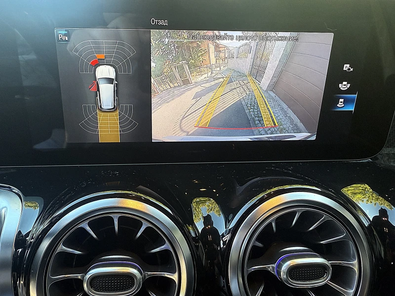 Mercedes-Benz GLB 200 4matic, снимка 9 - Автомобили и джипове - 52647462