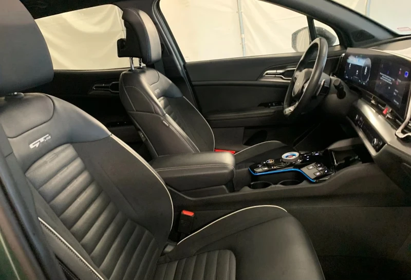Kia Sportage 1.6PHEV/265HP/GT-LINE/4WD/PANO/360/H&K/MEMO/804g, снимка 11 - Автомобили и джипове - 53536874