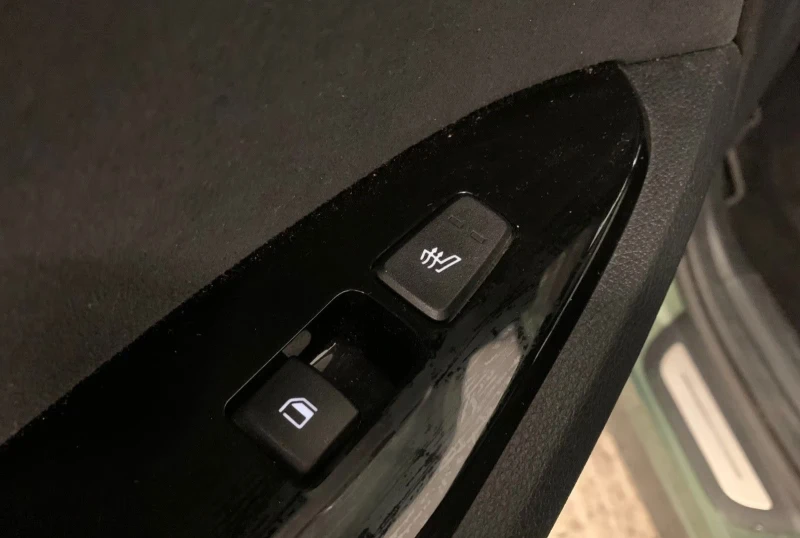 Kia Sportage 1.6PHEV/265HP/GT-LINE/4WD/PANO/360/H&K/MEMO/804g, снимка 14 - Автомобили и джипове - 53536874