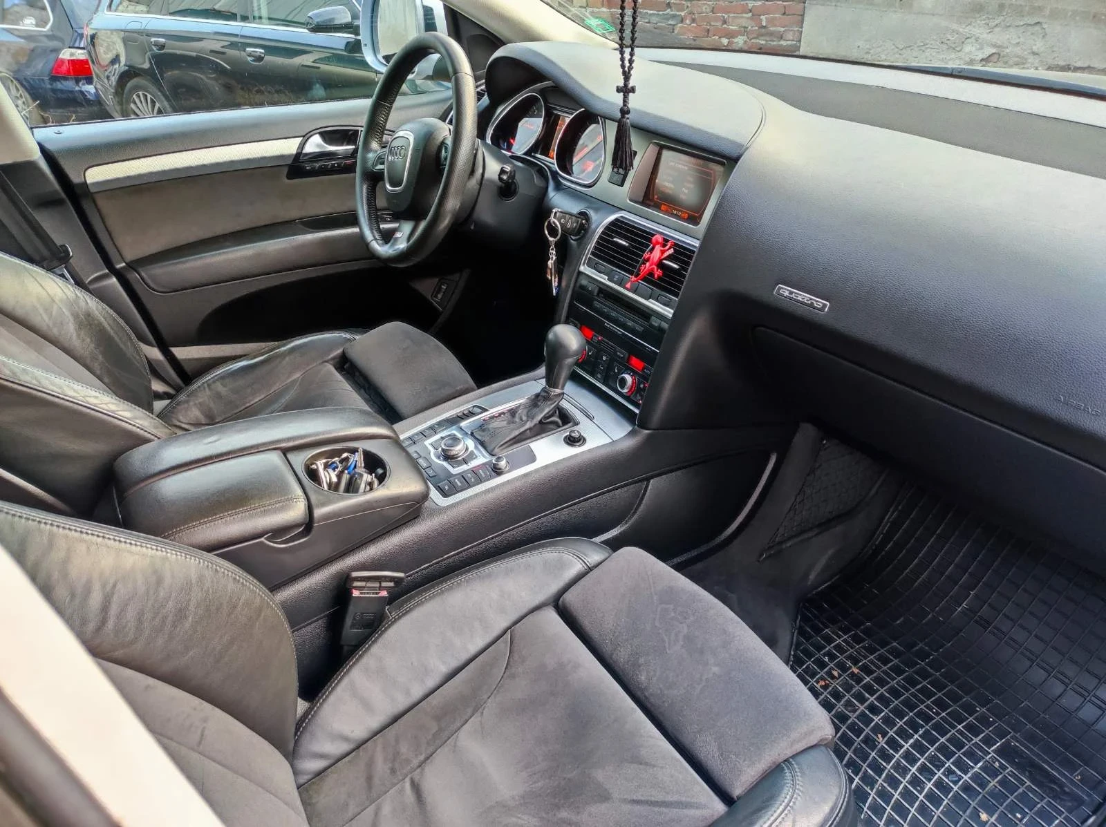 Audi Q7 3.0 D 300ps - изображение 7