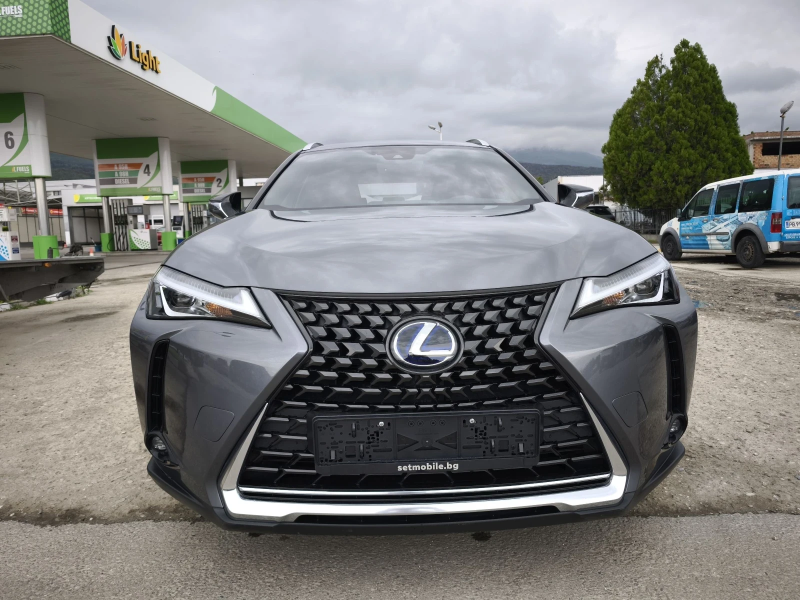 Lexus UX 250h  93x km FULL SERVICE IN LEXUS NEW !!! - изображение 2