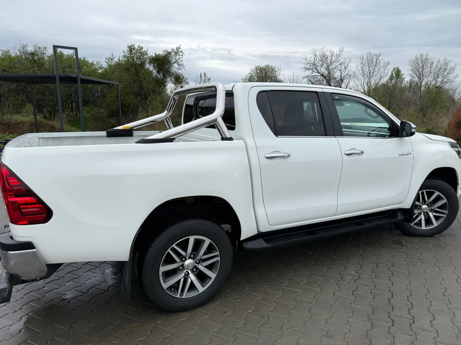 Toyota Hilux  - изображение 5
