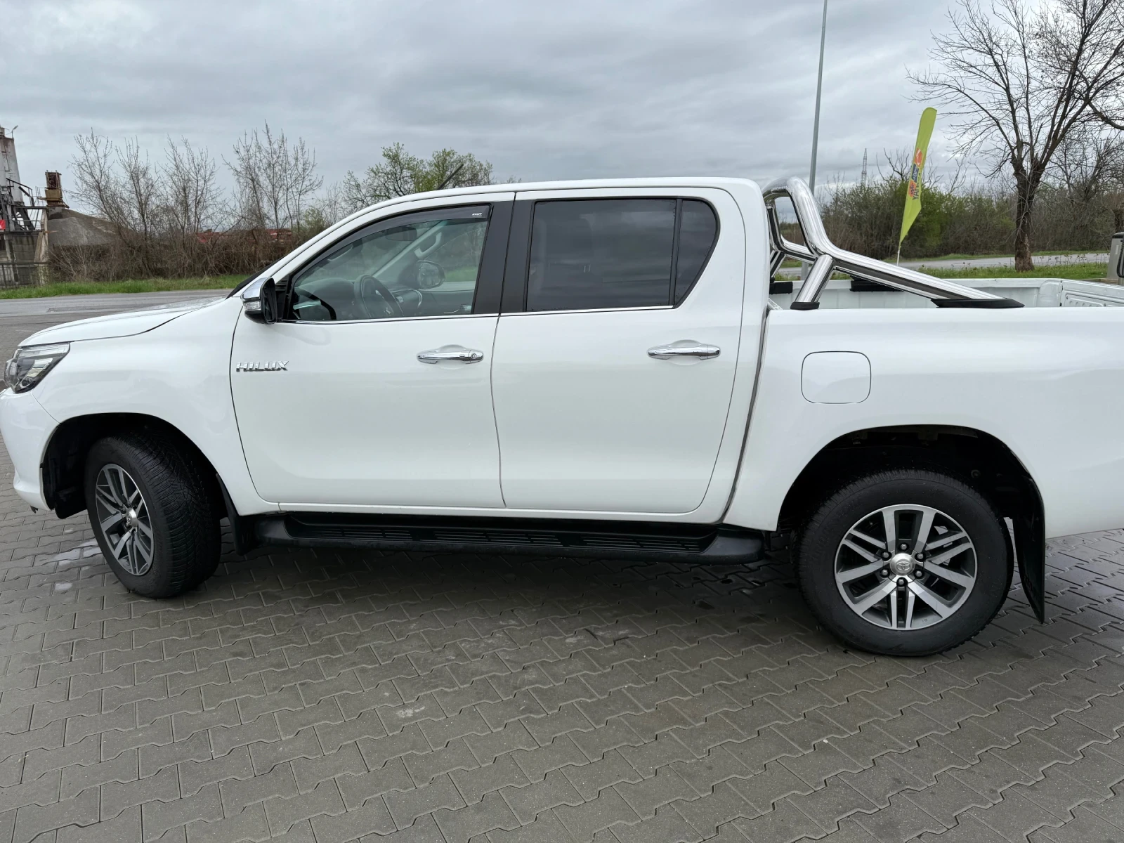 Toyota Hilux  - изображение 8