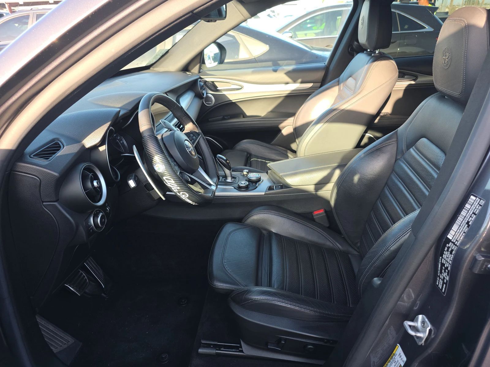 Alfa Romeo Stelvio Ti Sport* Harman/Kardon* Пано* Подгрев - изображение 7