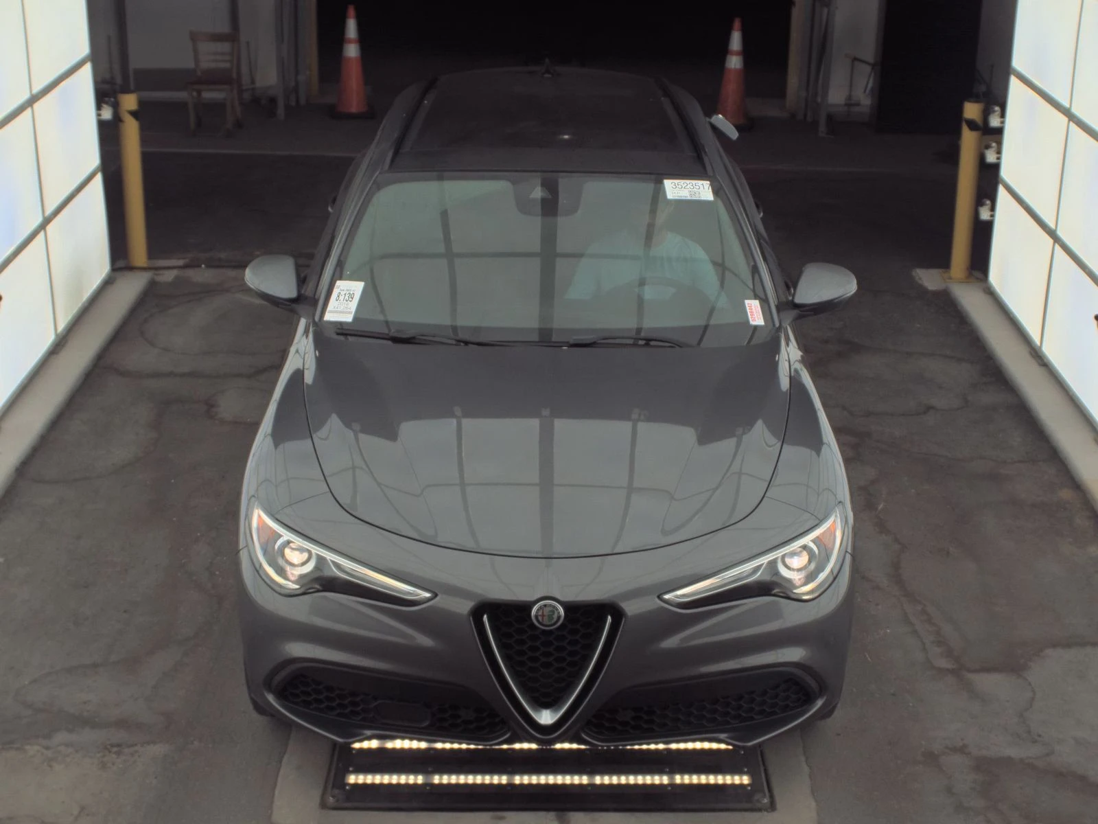 Alfa Romeo Stelvio Ti Sport* Harman/Kardon* Пано* Подгрев - изображение 2