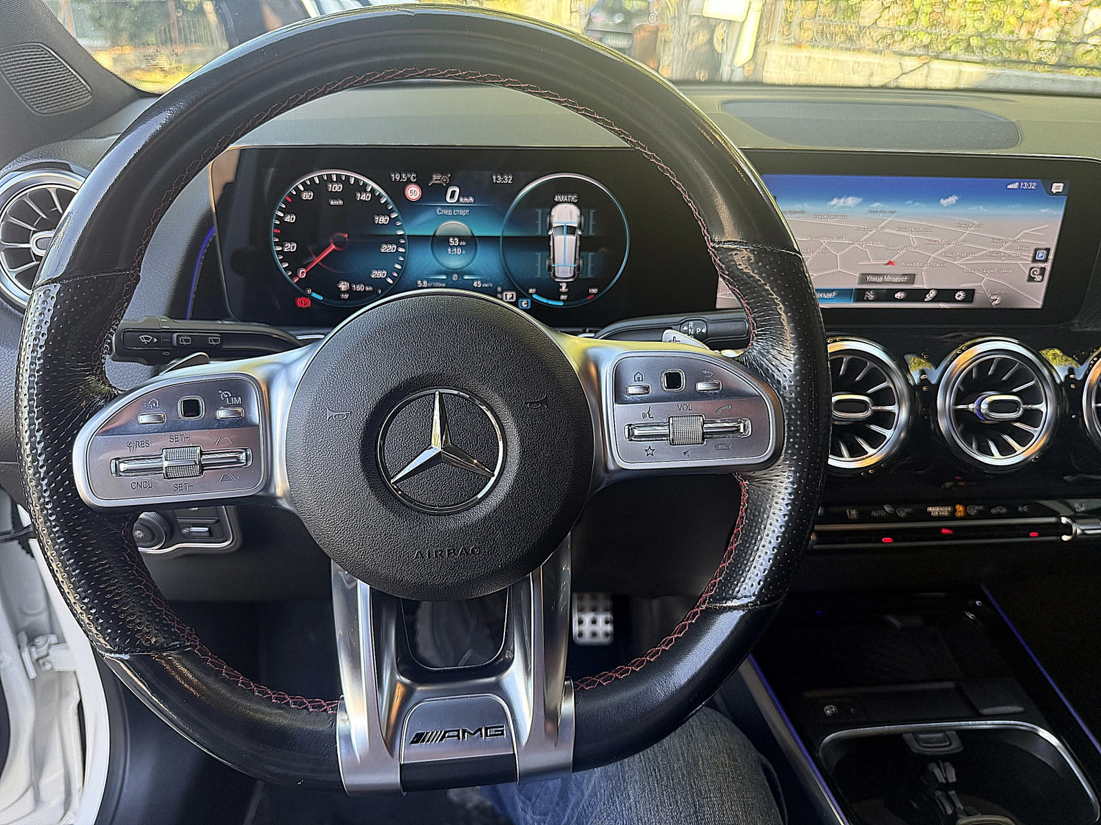 Mercedes-Benz GLB 200 4matic - изображение 8