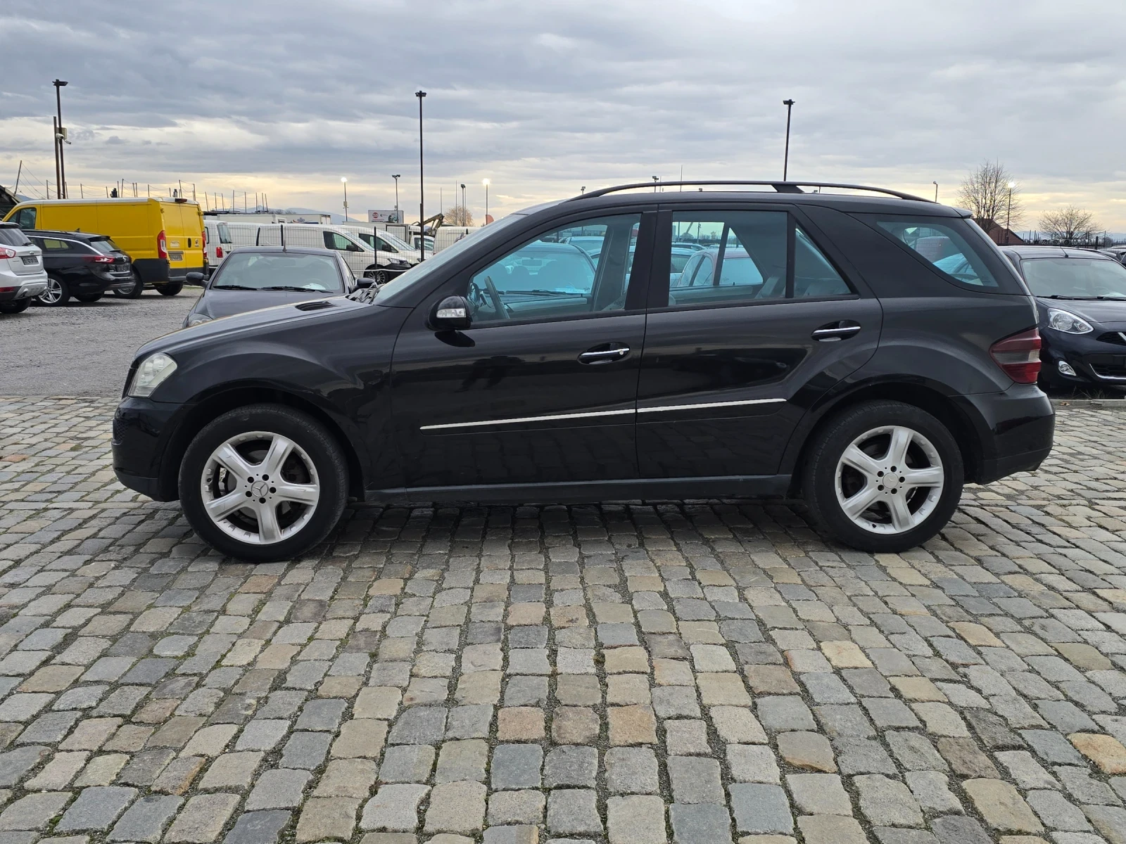 Mercedes-Benz ML 320 224 кс Италия 240000 км. - изображение 4