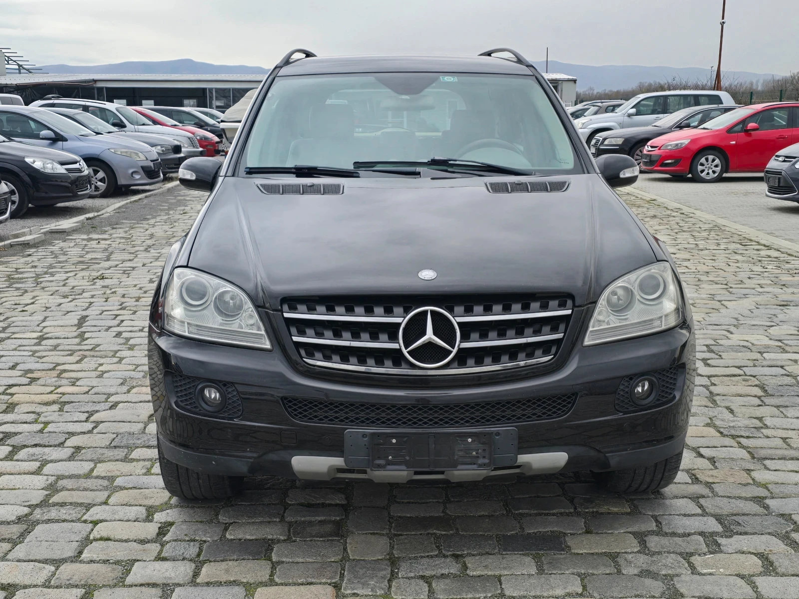 Mercedes-Benz ML 320 224 кс Италия 240000 км. - изображение 2