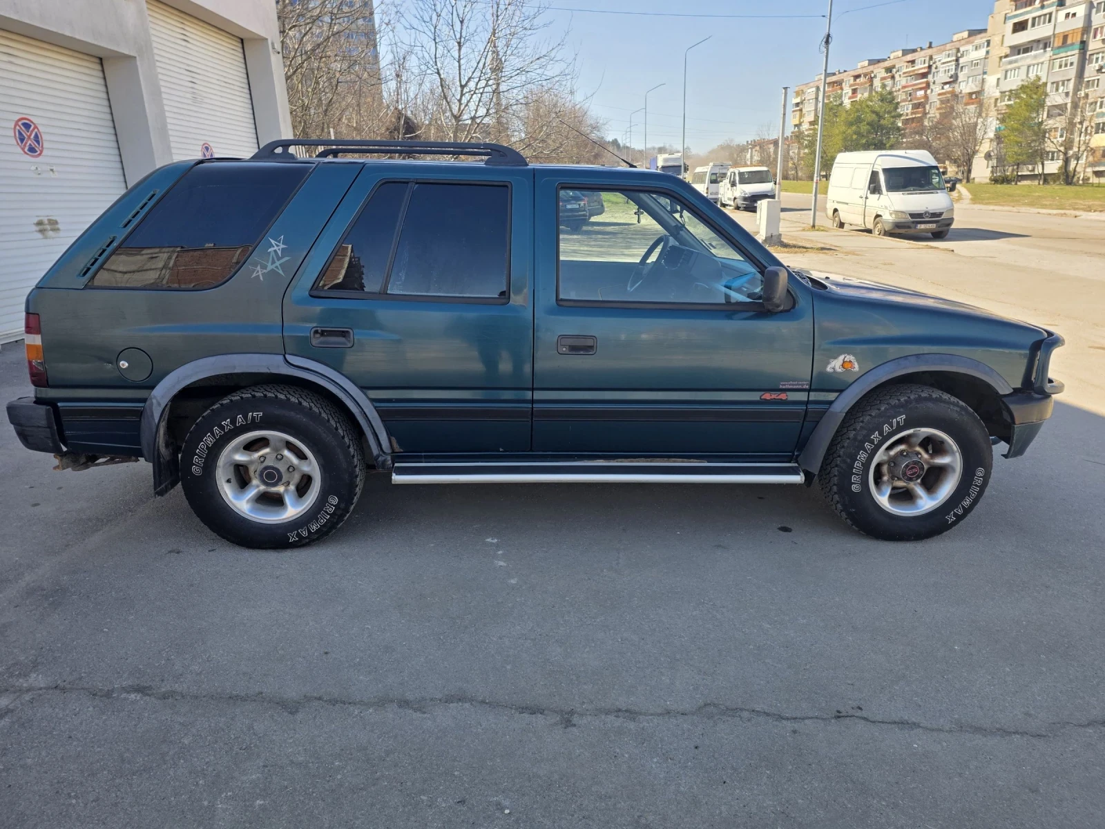 Opel Frontera 2.4i/125кс/ГАЗ/КЛИМАТИК/4Х4/ОБСЛУЖЕН, снимка 4 - Автомобили и джипове - 53744398