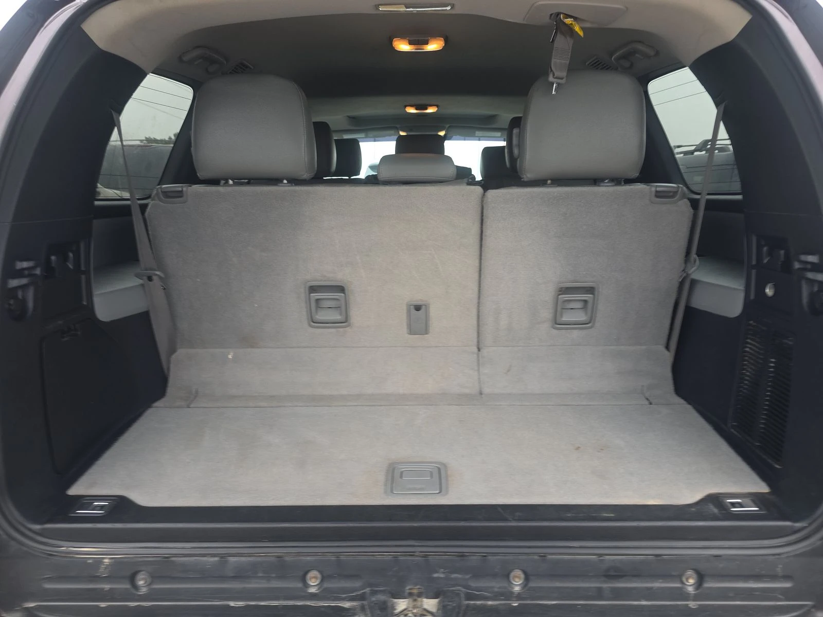 Toyota Sequoia 5.7* V8* ПОДГРЕВ* КАМЕРА* КЕЙЛЕС* , снимка 16 - Автомобили и джипове - 53915190